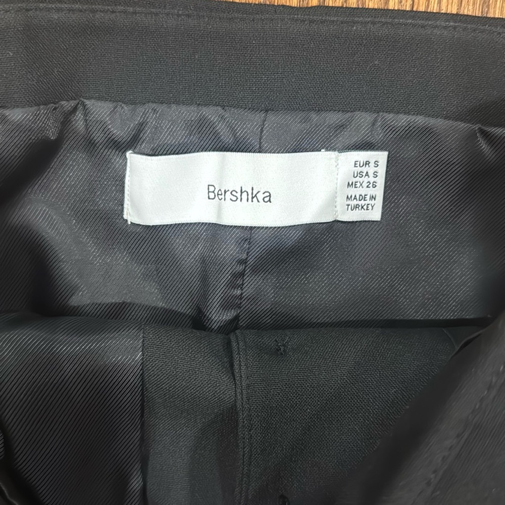 Bershka strapless black vest/blouse size Medium - Picture 3 of 7